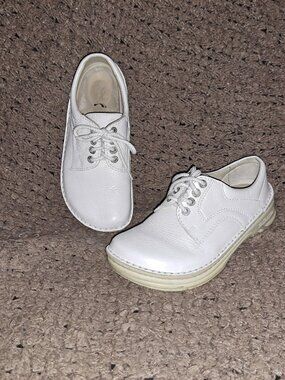 BIRKENSTOCK-Lace Up Shoes-White Leather Lace Up Oxfords-Sz 36-Very Good